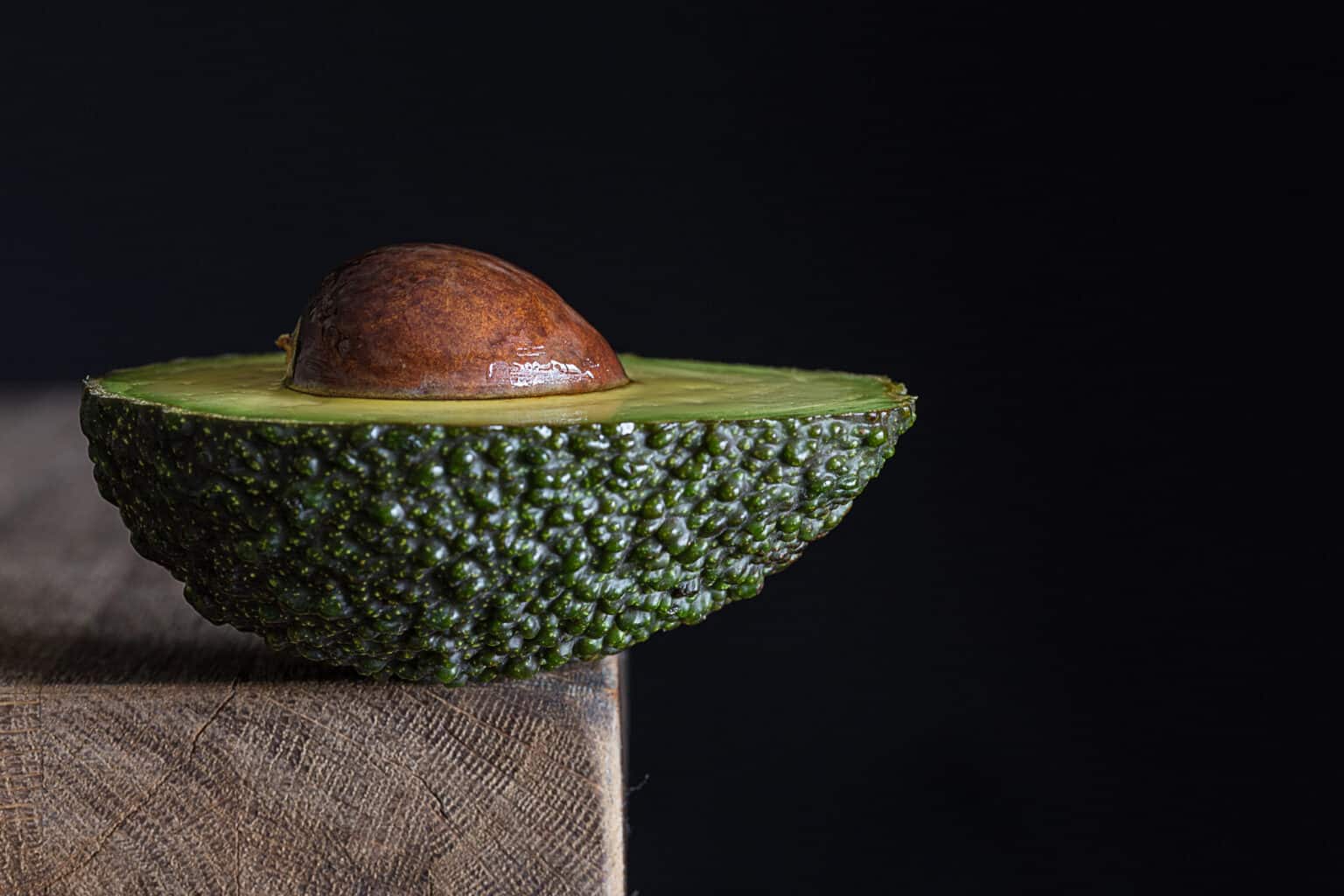 Can Parrots Eat Avocado Safely? Truth About Popular Superfood